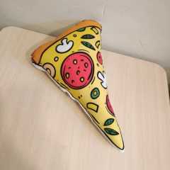 Pizza dilimi yastık