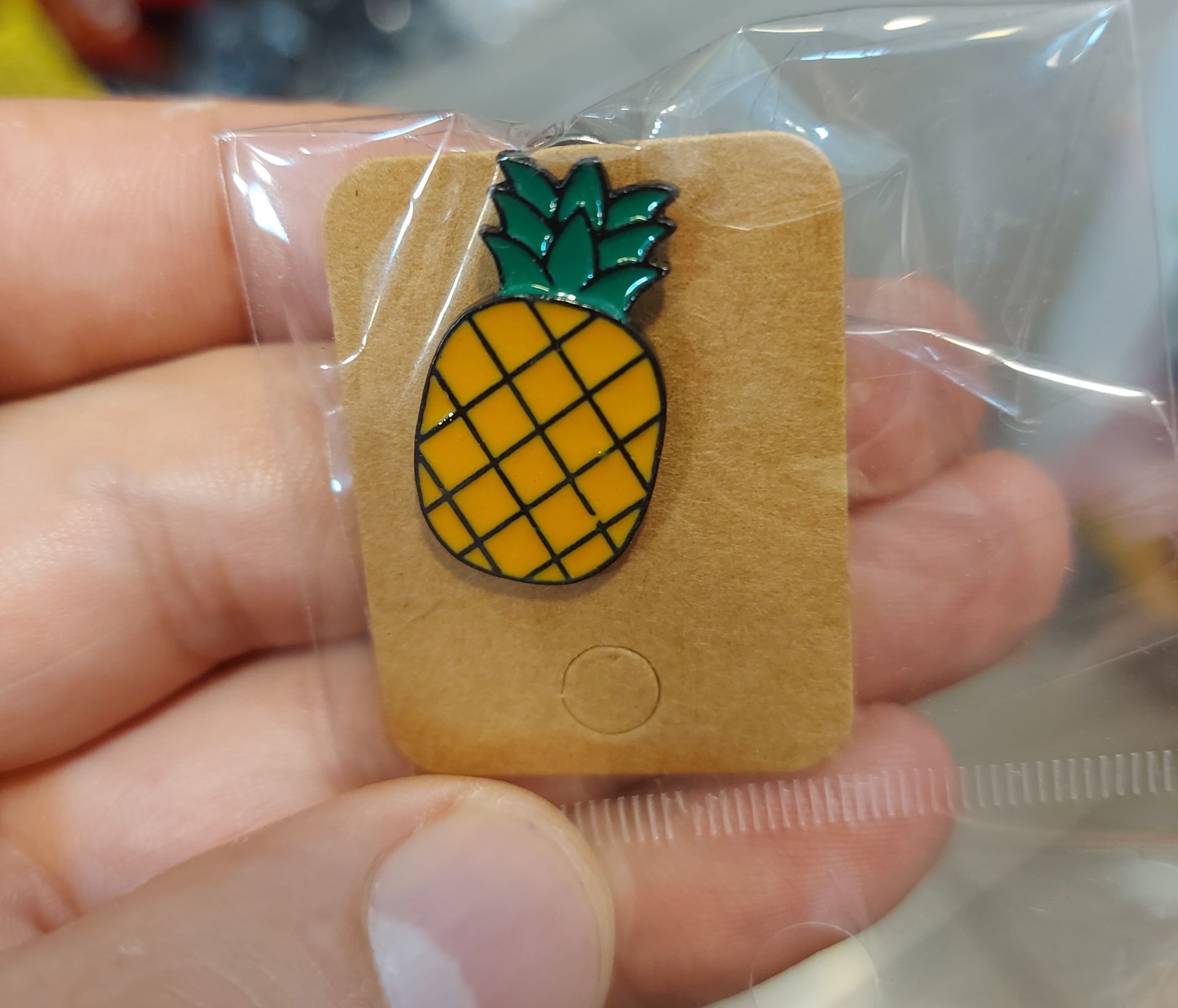 Ananas Metal Rozet