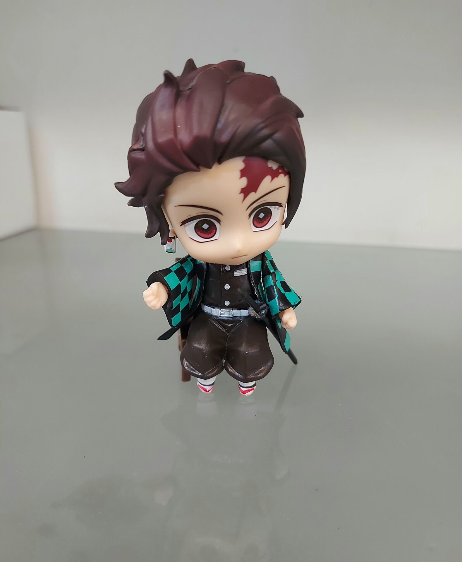 Demon Slayer Tanjiro Figür Oturan