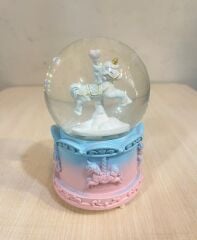 Unicorn Model Büyük Boy Püskürtmeli Kar Küresi