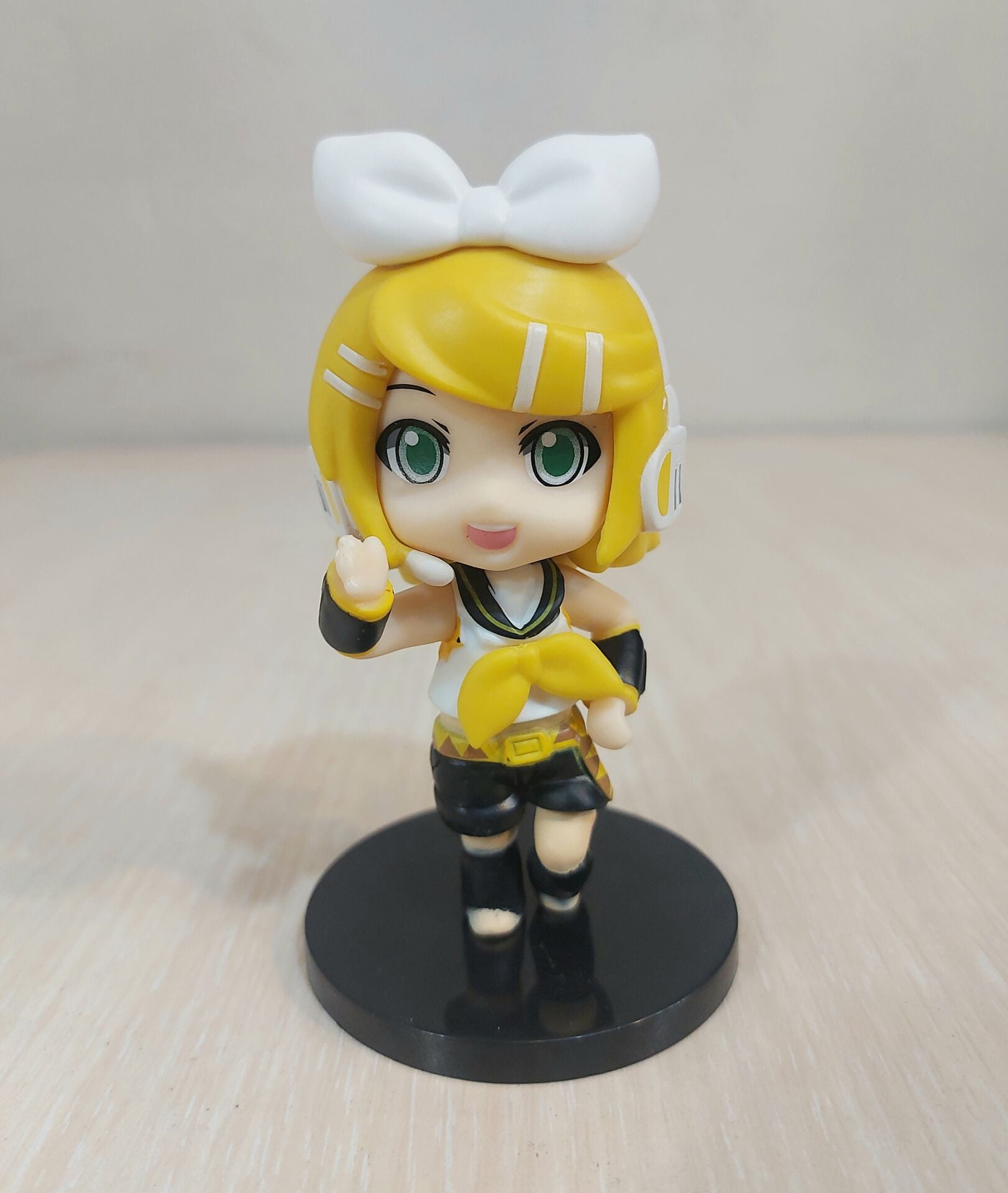 Hatsune Miku Rin Figür