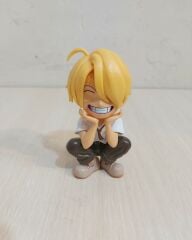 One Piece Oturan Sanji Figür