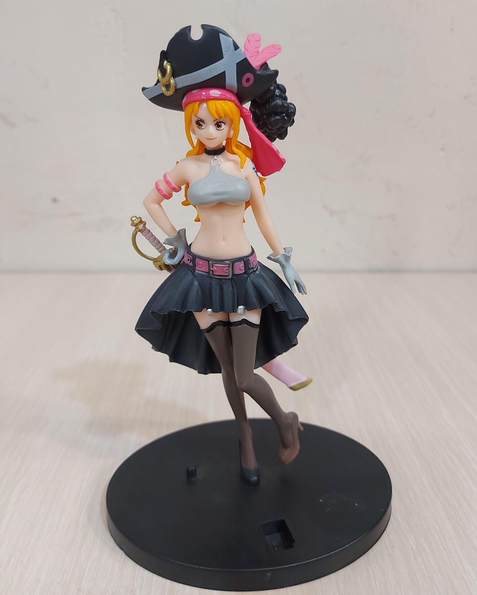 One Piece Nami Figür