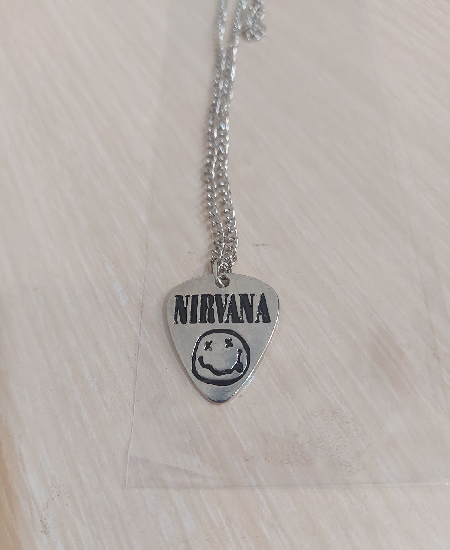 Nirvana Pena Model Çift Taraf Kolye
