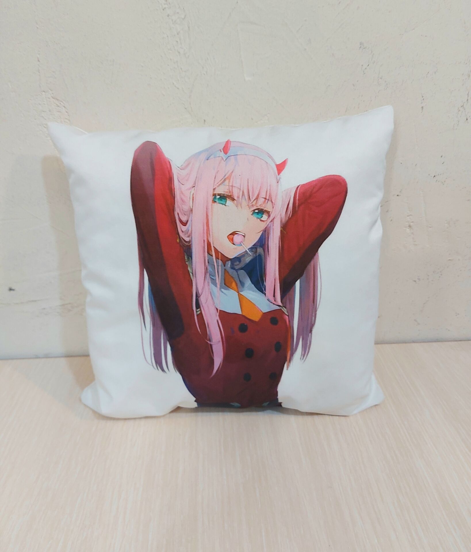 Darling in The Franxx Zero Two Yastık