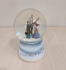 Sonbahar Romantik Çift Büyük Boy Pükürtmeli Kar Küresi