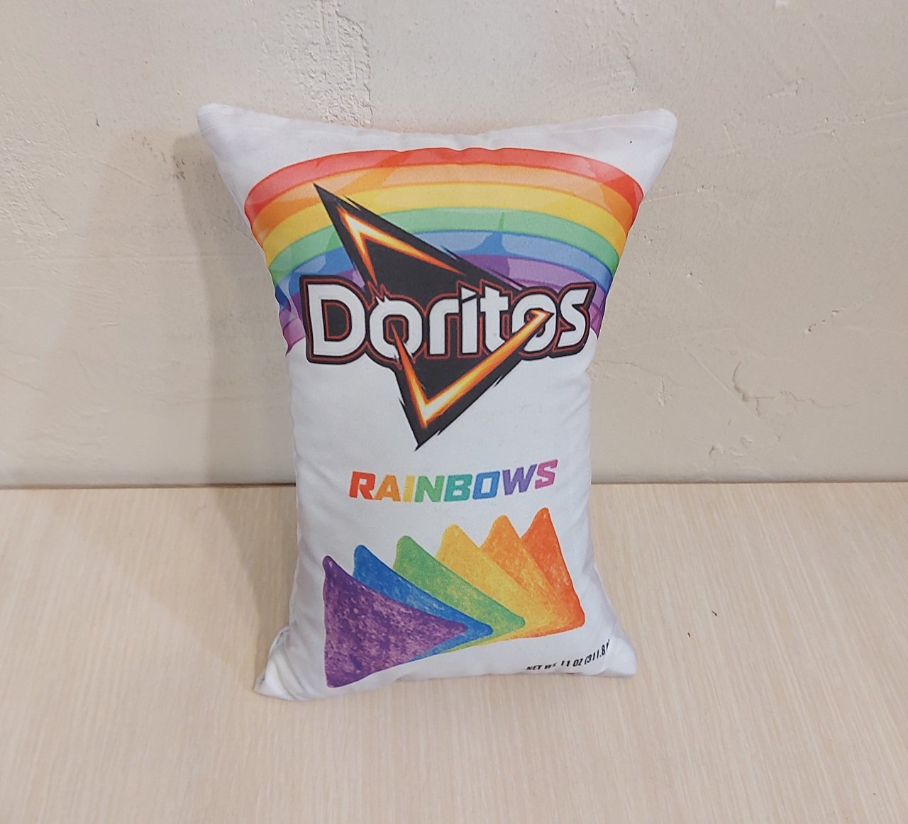 Beyaz Doritos Yastık