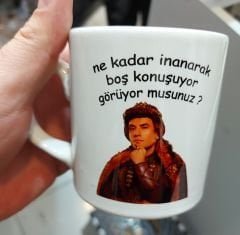 Nekadar İnanarak Boş Konuşuyor Bardak