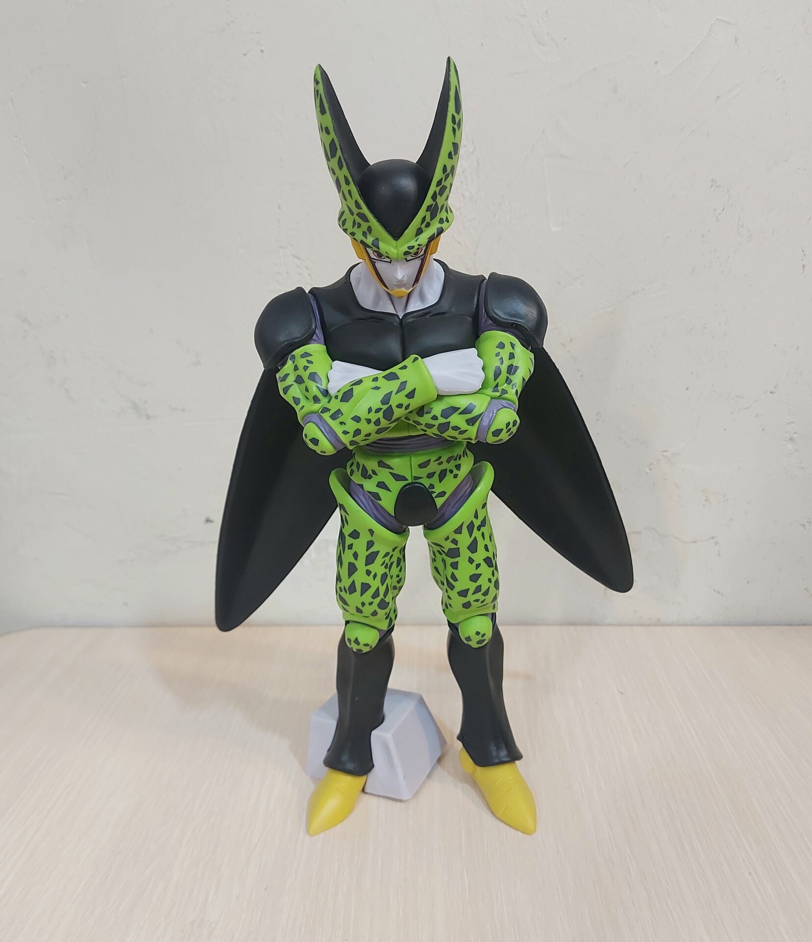 Dragon Ball Cell Figür
