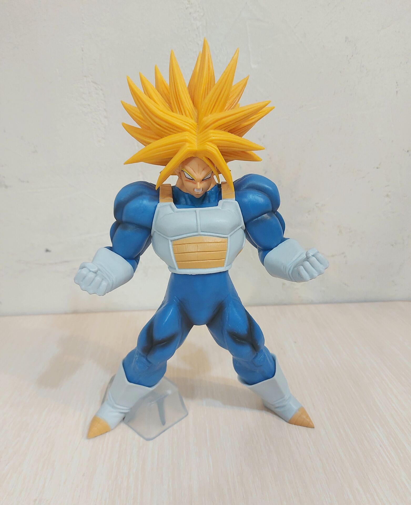 Dragon Ball Trunks Figür