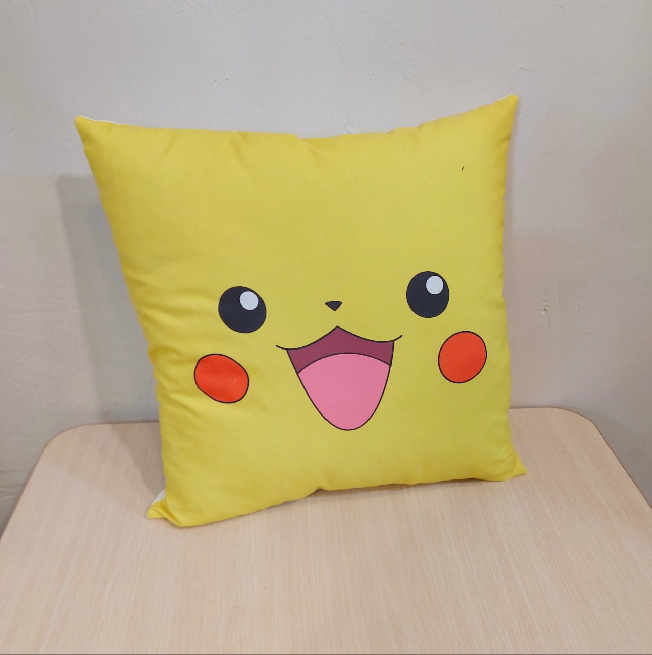 Pokemon Tasarım Yastık